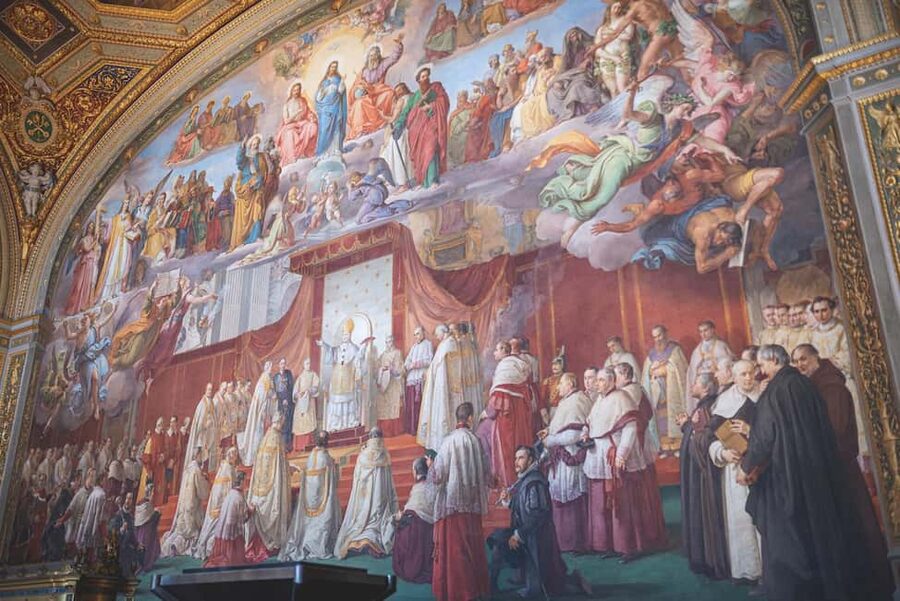 Vatican Museums, Sistine Chapel and Basilica guided tour - Gallery of the Candelabra, Tapestries, and Maps
