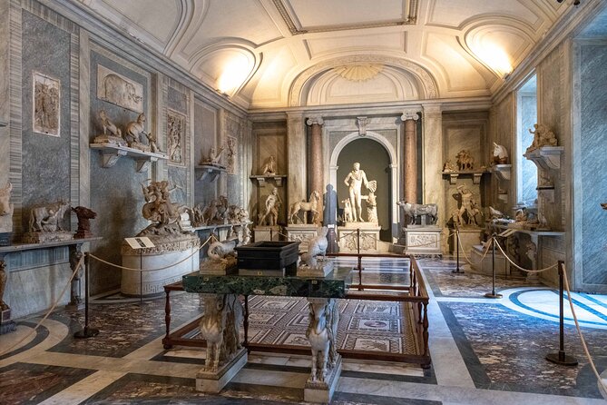 Vatican Museums, Sistine Chapel and St. Peter's Basilica Tour - St. Peter’s Basilica: an impressive finish without a guided tour