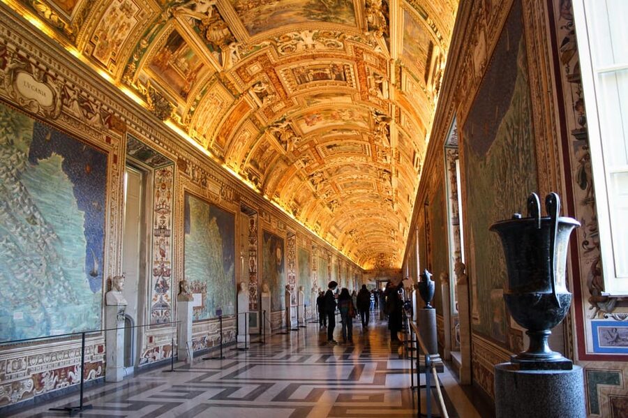 Vatican Museums, Sistine Chapel and St. Peter's Guided Tour - The Sistine Chapel, with time to look up