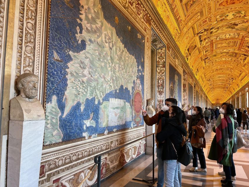 Vatican: Sistine Chapel and Vatican Museums Small Group Tour - Key points at a glance
