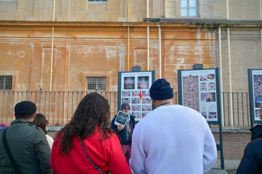 Vatican Tour: Museums, Sistine Chapel & Opt Basilica Entry - Belvedere Courtyard and the first look at Vatican art