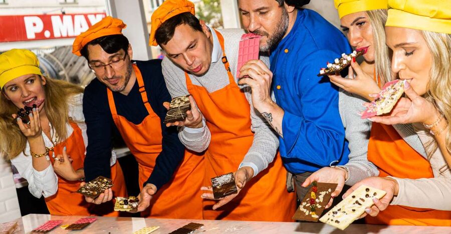 Vienna: Chocolate Workshop in Chocolate Museum w/ Tasting - Choosing the right chocolate and toppings