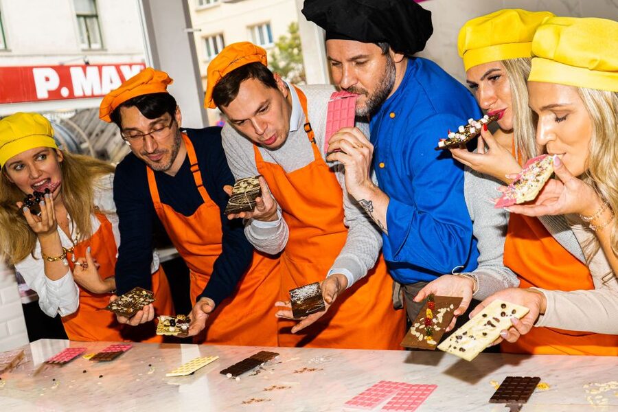 Vienna: Chocolate Workshop in Chocolate Museum w/ Tasting - The professional tempering machine and the three bars