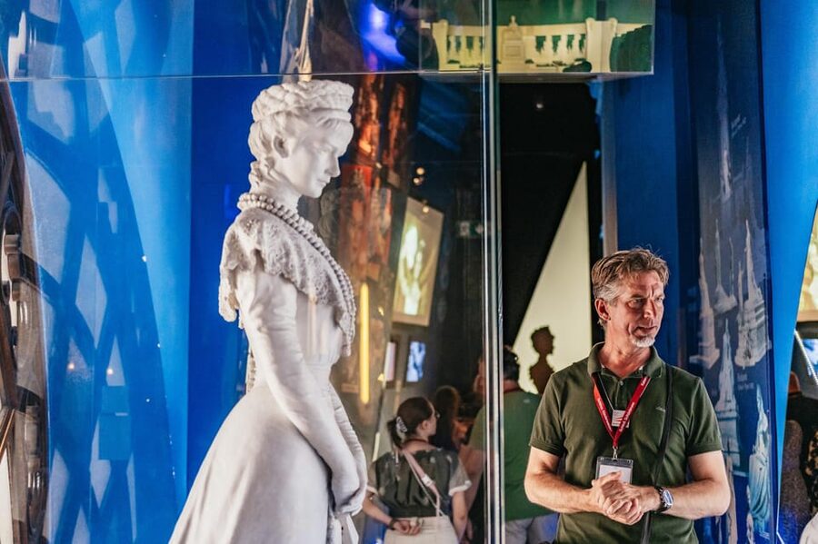 Vienna: Hofburg and Empress Sisi Museum Guided Tour - Why the guide makes such a difference