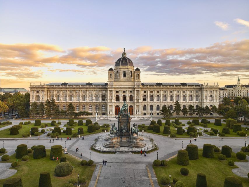Vienna Kunsthistorisches Museum Day Admission Ticket - Start with the building before the art
