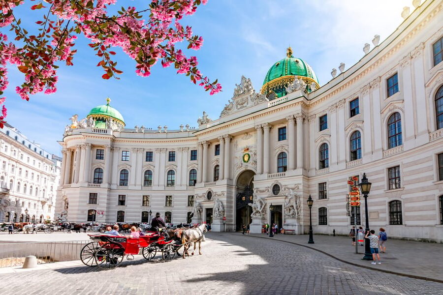 Vienna: Skip-the-Line Hofburg and Empress Sisi Museum Tour - Key points to know before booking