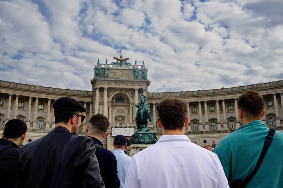 Vienna: Skip-the-Line Hofburg and Empress Sisi Museum Tour - Hofburg Courtyards and Heroes’ Square