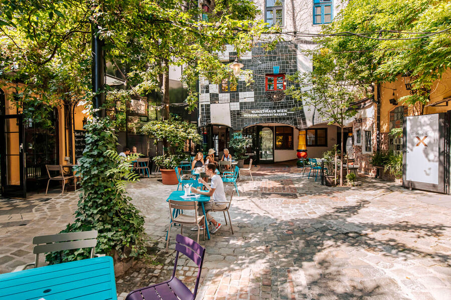 Vienna: Tickets for Kunst Haus Wien: Museum Hundertwasser - Getting there by tram from central Vienna