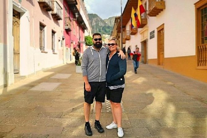 VIP Layover Bogota City Tour: Monserrate, Candelaria, Coffee, 6hr - Crafts, chocolate, and the streets of La Candelaria