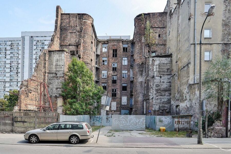 Warsaw: Ghetto, Jewish Cemetery & POLIN Museum Private Tour - Adding the Jewish Cemetery in Muranow