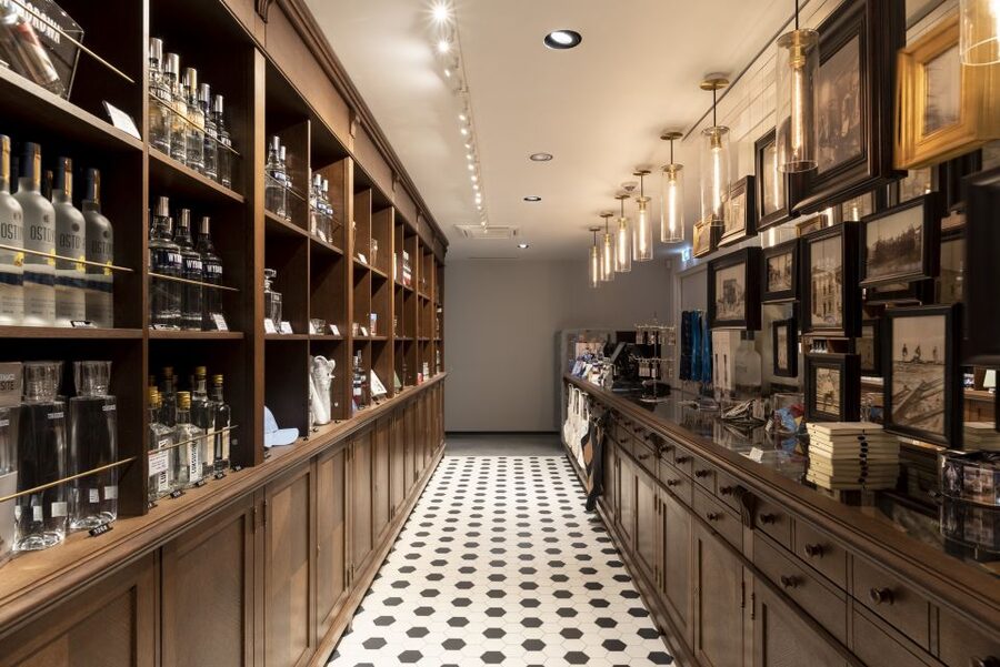 Warsaw: Polish Vodka Museum Tour with Tasting - Practical details that affect your visit