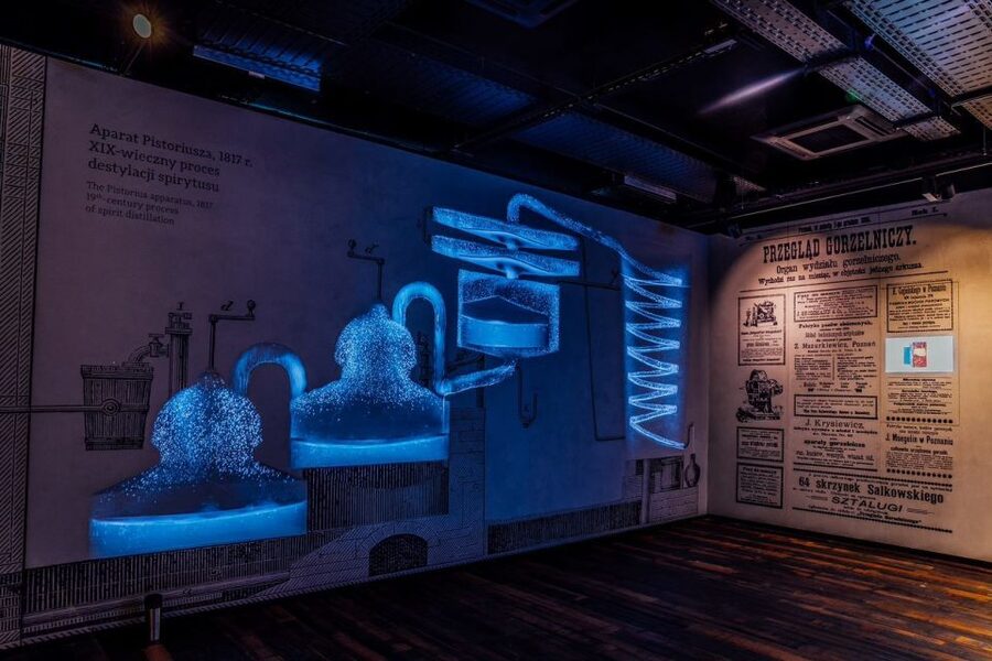 Warsaw: Polish Vodka Museum Tour with Tasting - Arriving at Plac Konesera 1