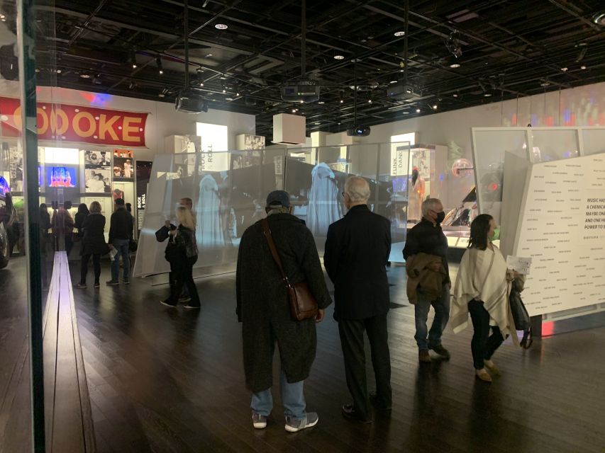 Washington DC: African American History Museum Private Tour - Guides who give the visit its character