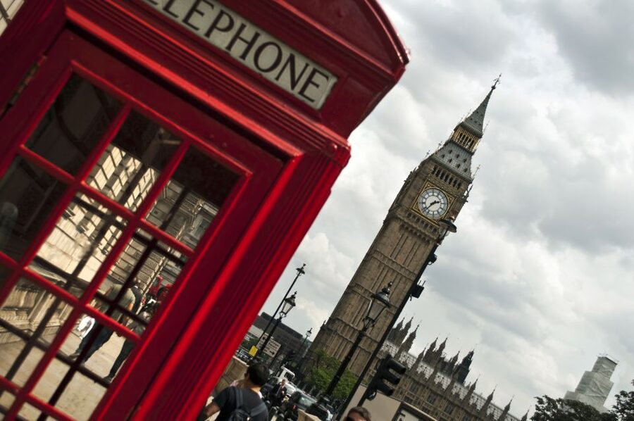 Westminster and National Gallery 3.5-Hour Tour in Italian - What the private format means at $477