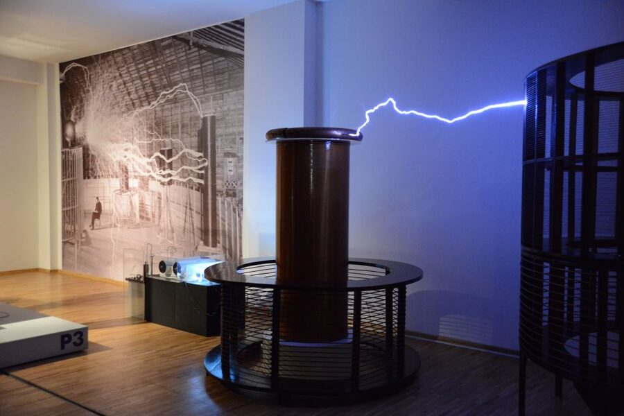 Zagreb: Nikola Tesla Technical Museum Ticket - Cars, aircraft, railways, and other ways to move
