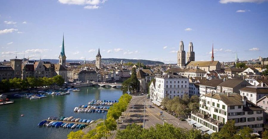 Zurich: Sightseeing Bus Tour with Optional FIFA Museum - Key points to know before booking